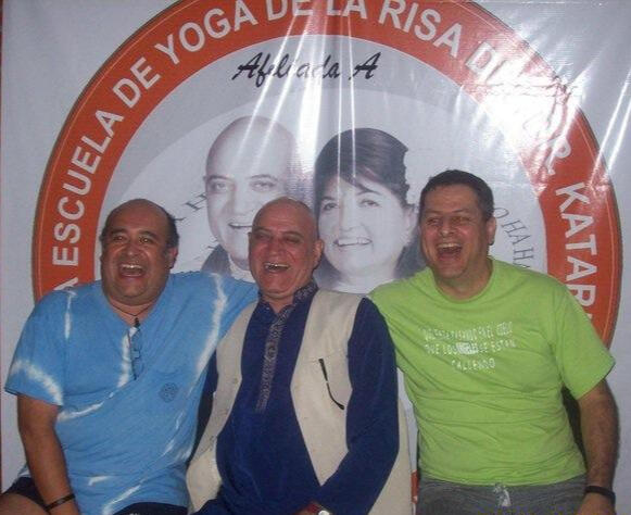 Estamos certificados por Sebastien Gendry y reconocidos a nivel internacional por la American School of Laughter Yoga.